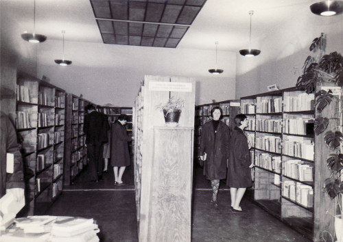 Police u Gradskoj biblioteci Sušak